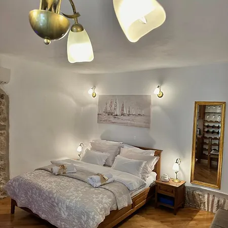 Diocletian Wine Studio Apartment II Split Buitenkant foto